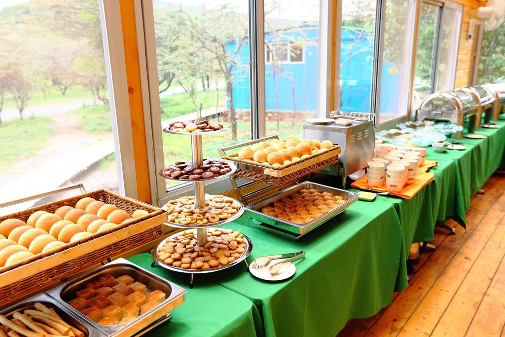 Jambo Mara Safari Lodge Ololaimutiek Cameră foto